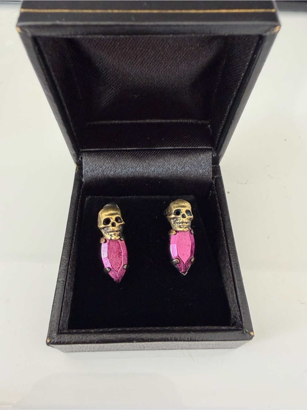 Skull Stud Earrings: losselliani - Gold & Pink